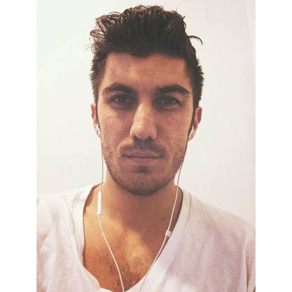 Meet your Posher, Christopher - Picture 2 of 2